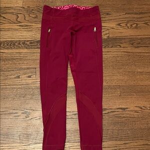 Lululemon Ladies  burgundy Leggings.